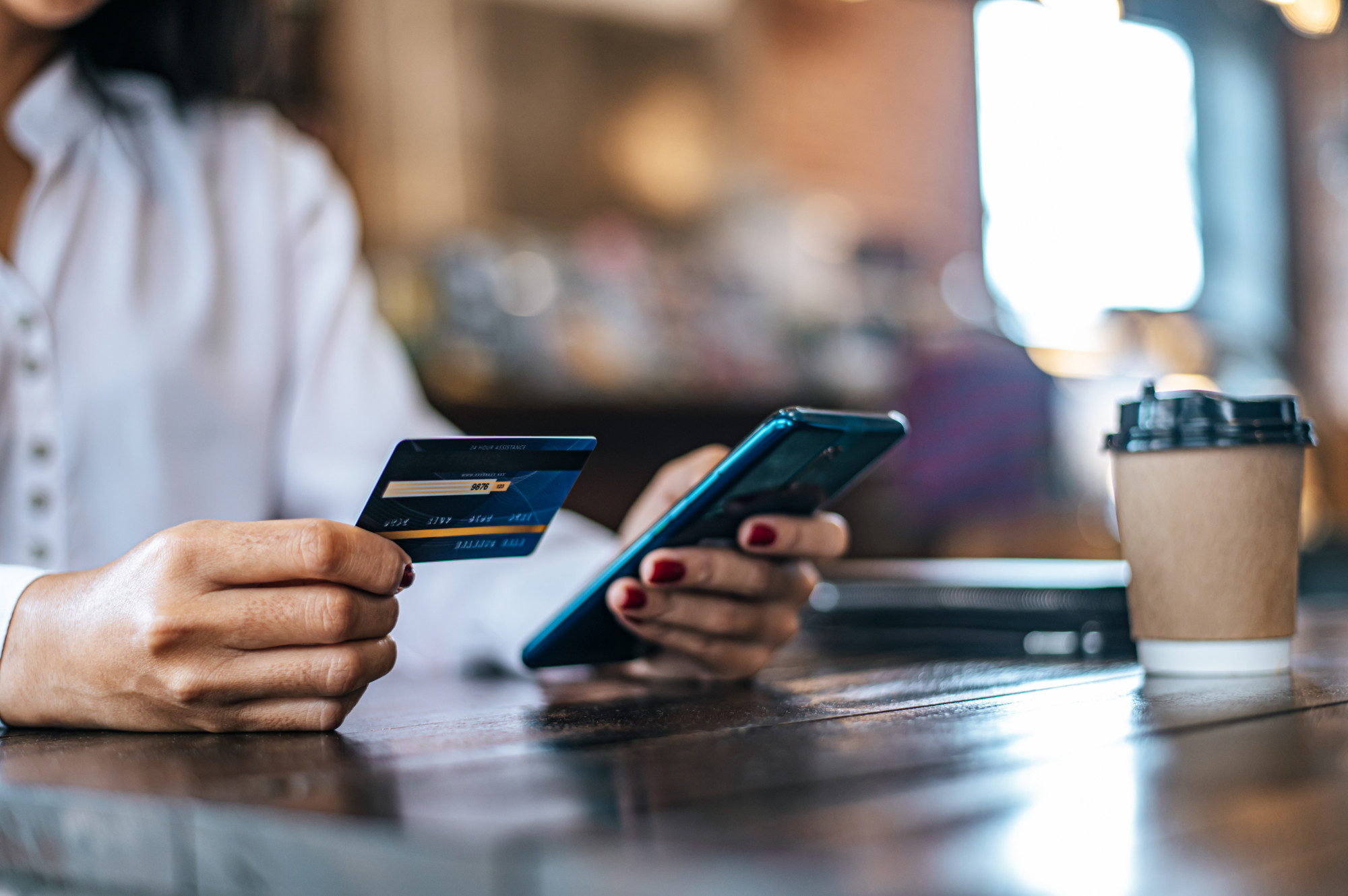 Monolithic to Microservices Migration for a Leading Retail Bank